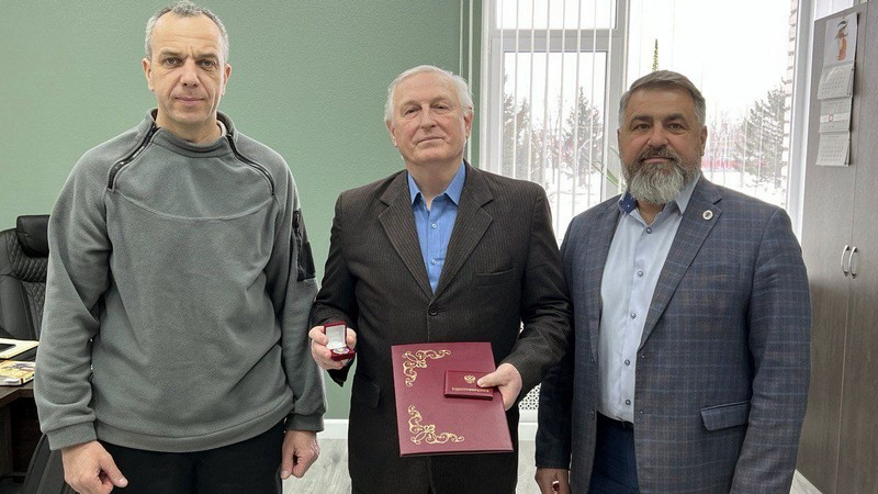 Присвоение звания «Почётный гражданин Кировского муниципального района» прошло в посёлке Кировский