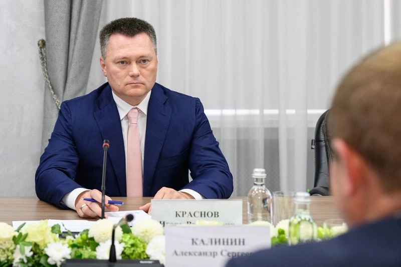 «На полях» ВЭФ-2025 Генпрокурор России Игорь Краснов встретился с представителями бизнес-сообщества