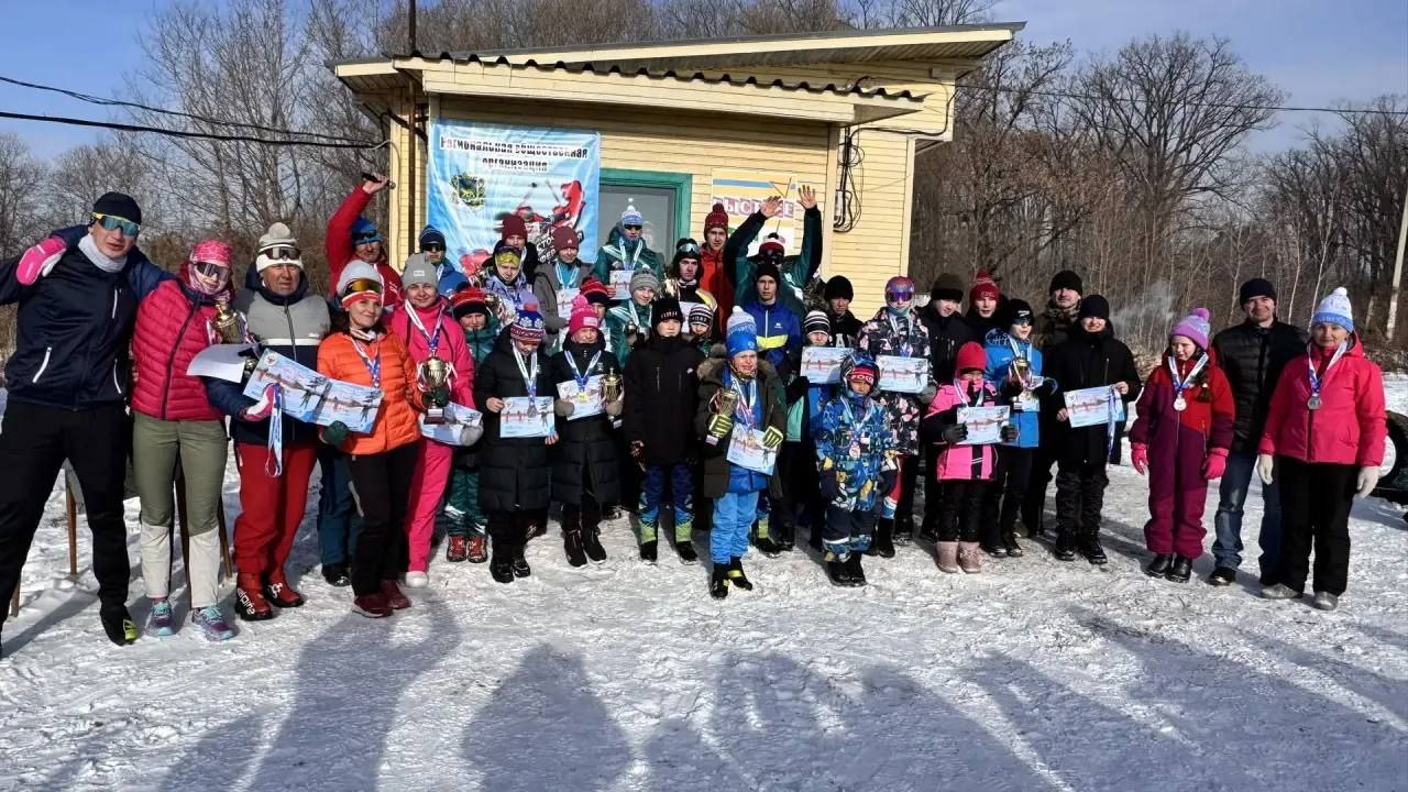 Традиционные региональные состязания по лыжному спорту под названием «Кировская десятка» прошли в пгт. Кировский