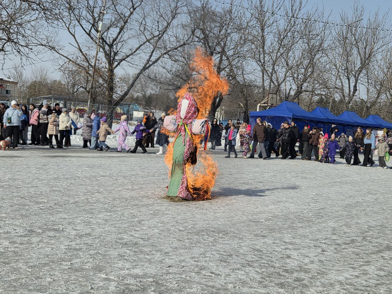 Проводы зимы прошли в посёлке Кировский